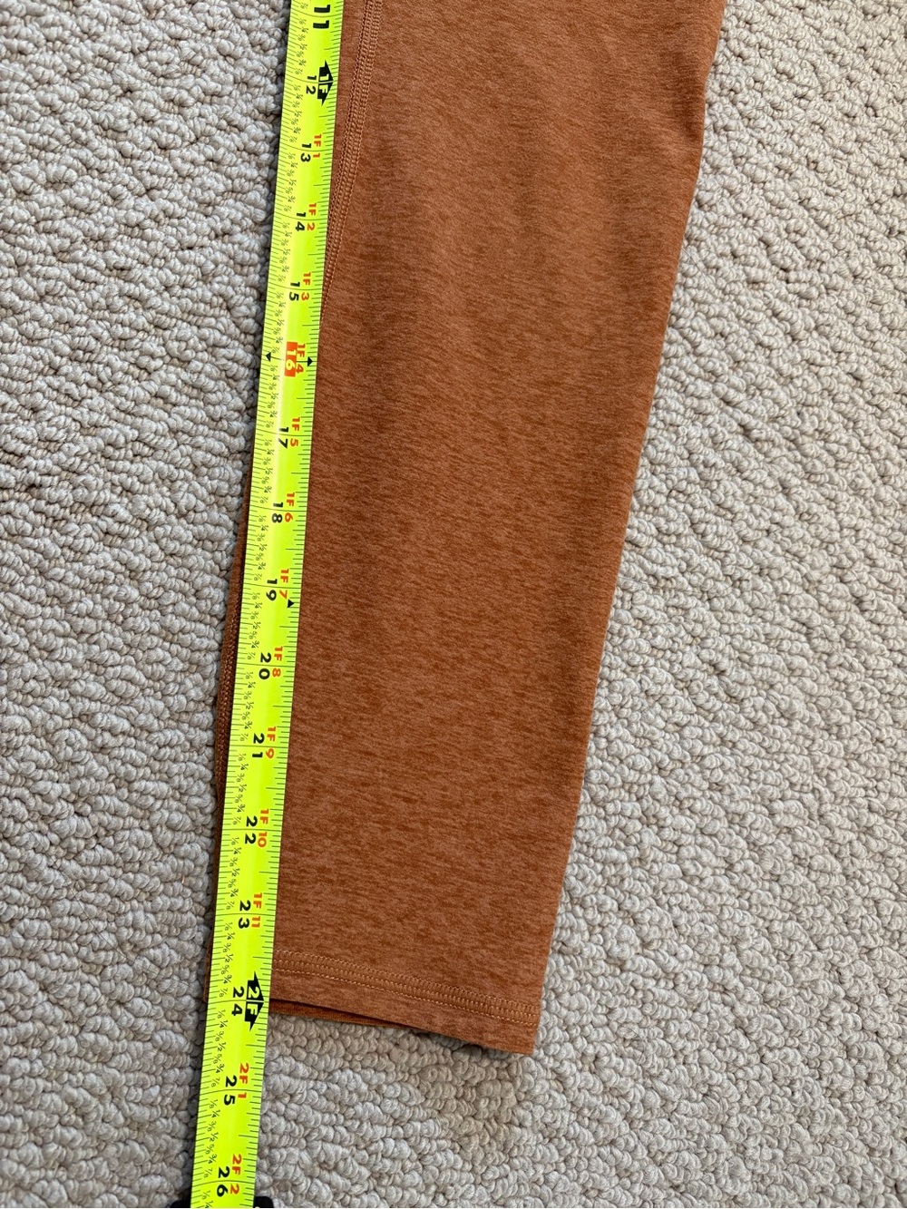 Vuori Clean Elevation Active Leggings Women Size Medium Short 24” - Picture 6 of 7